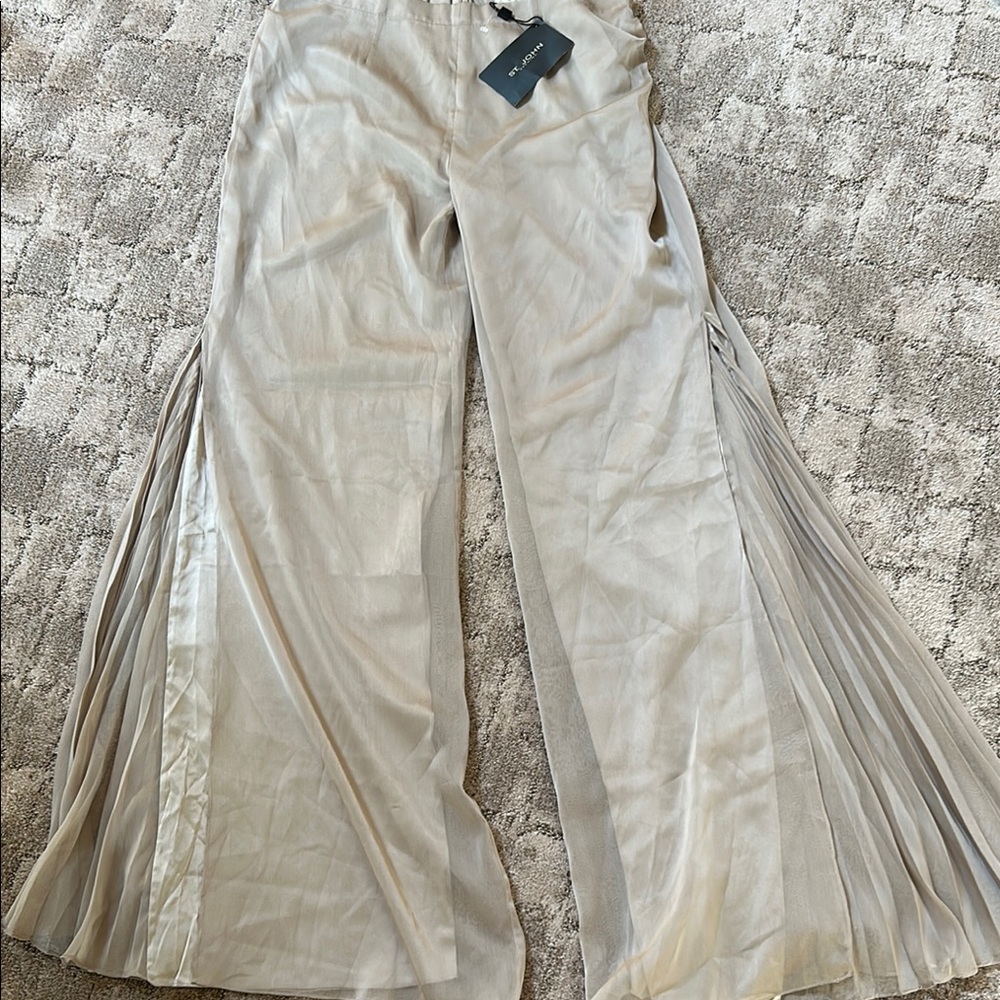 ST JOHN Elegant Cream Wide-Leg Pleated Pants